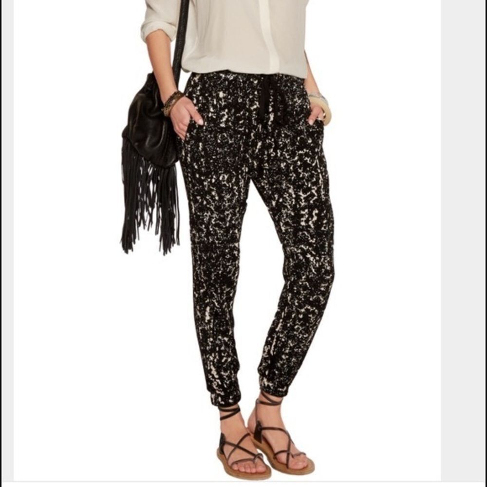 NWOT ENZA COSTA Lounge Pant in Chalk Print in Color:Chalk Print. Size XS/Small